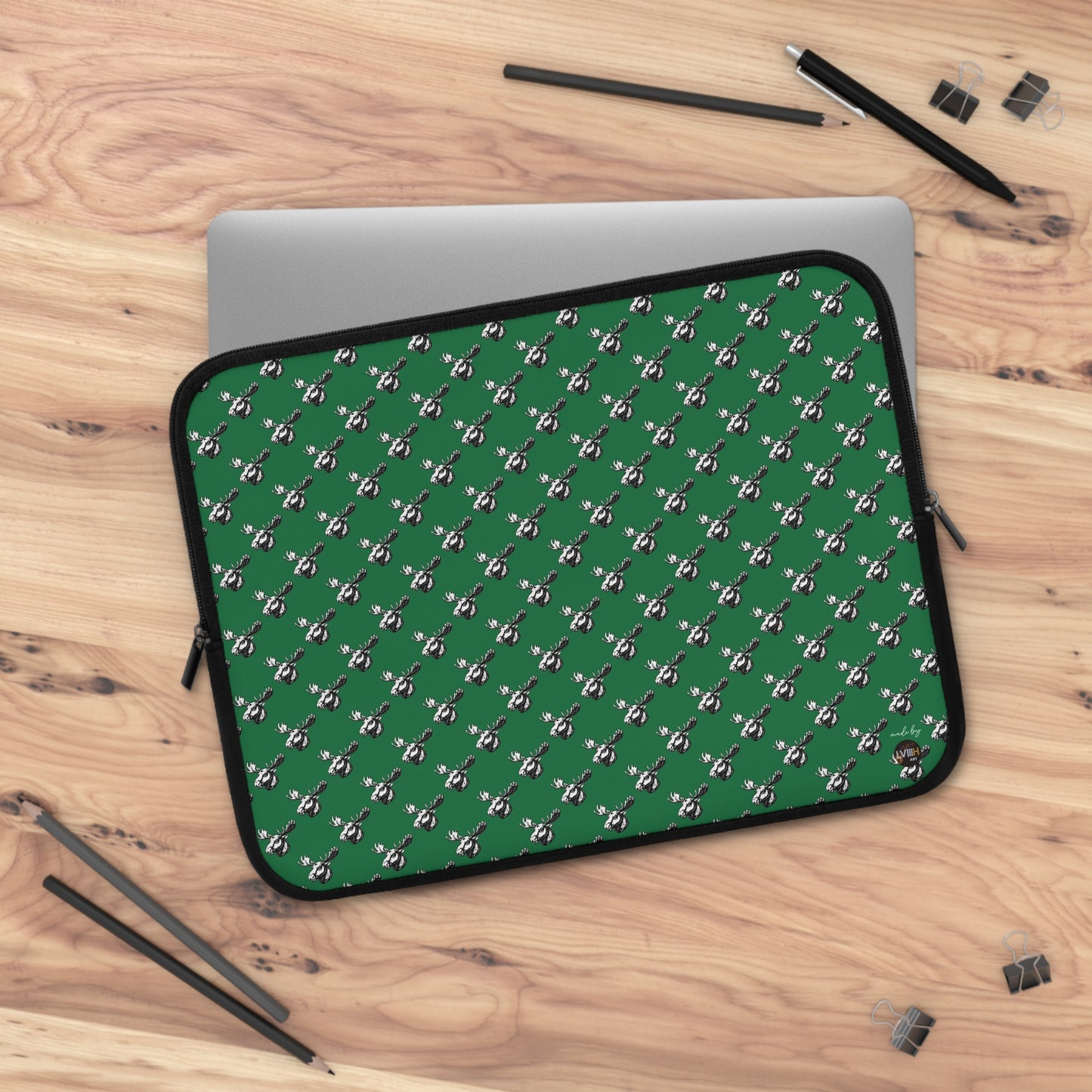 Laptop Sleeve with moose design (7-17")