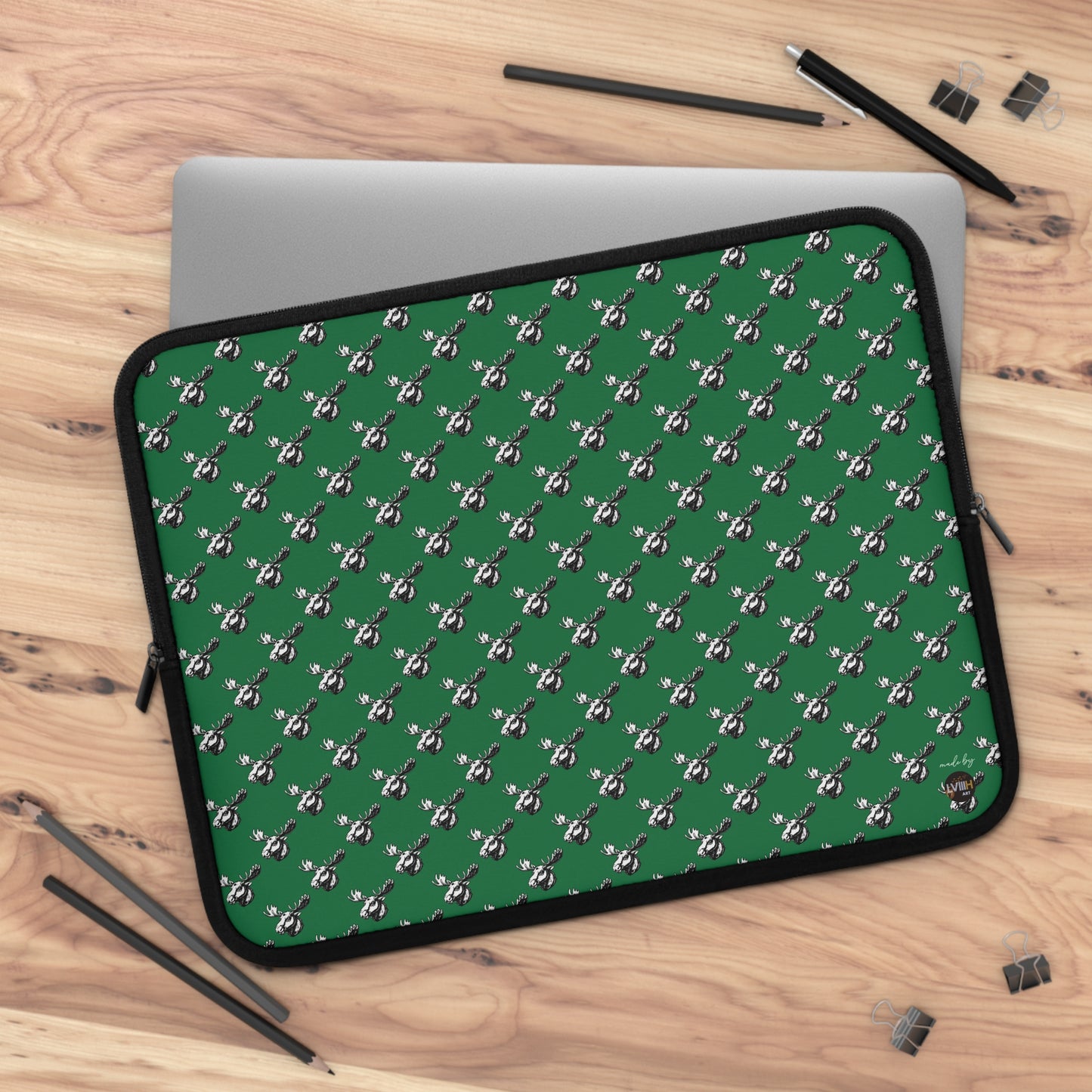 Laptop Sleeve with moose design (7-17")